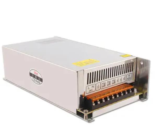 Alimentation de sortie