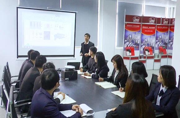 &agrave; propos de nous