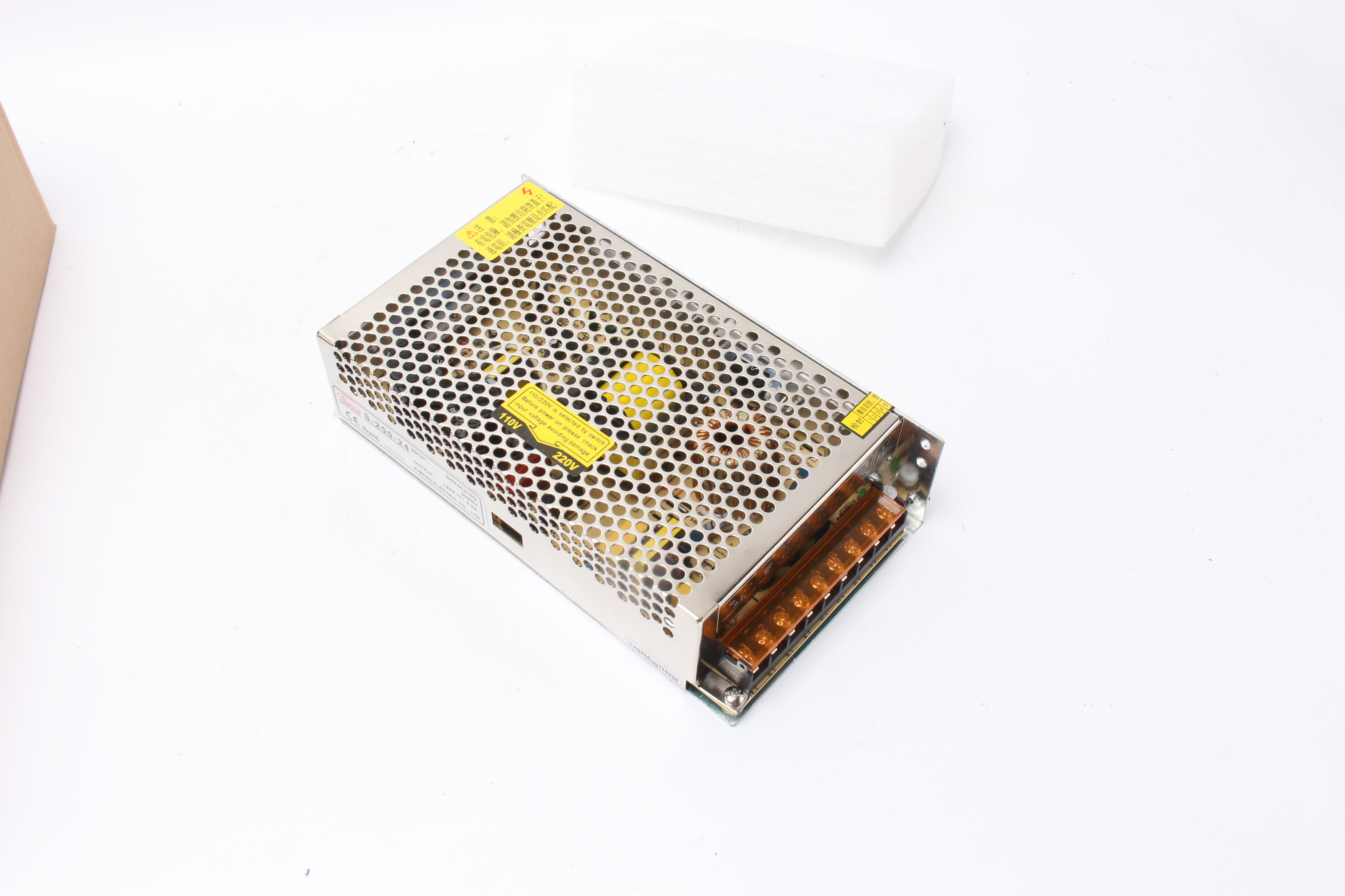 Alimentation à découpage (SMPS) à sortie unique, 200 W, série S-200